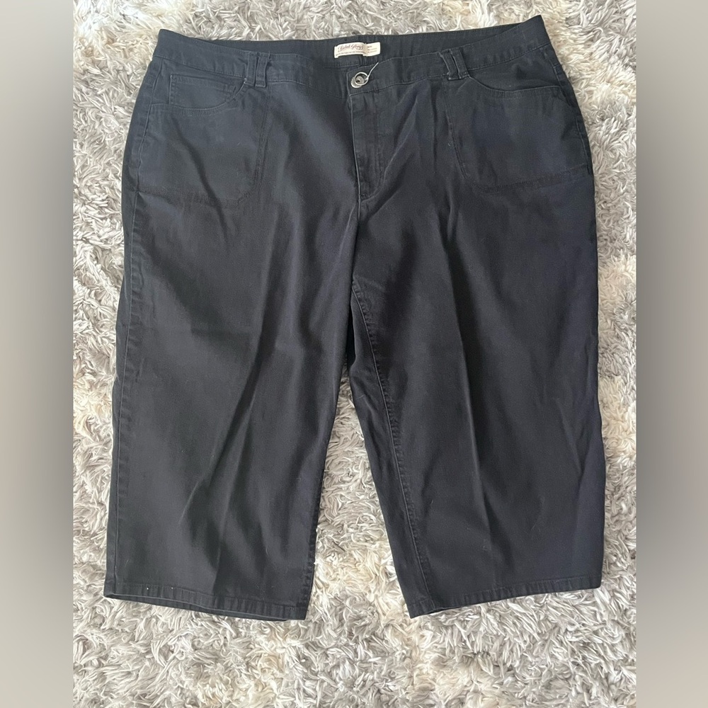 Women’s Faded Glory Black Capri Size 24W